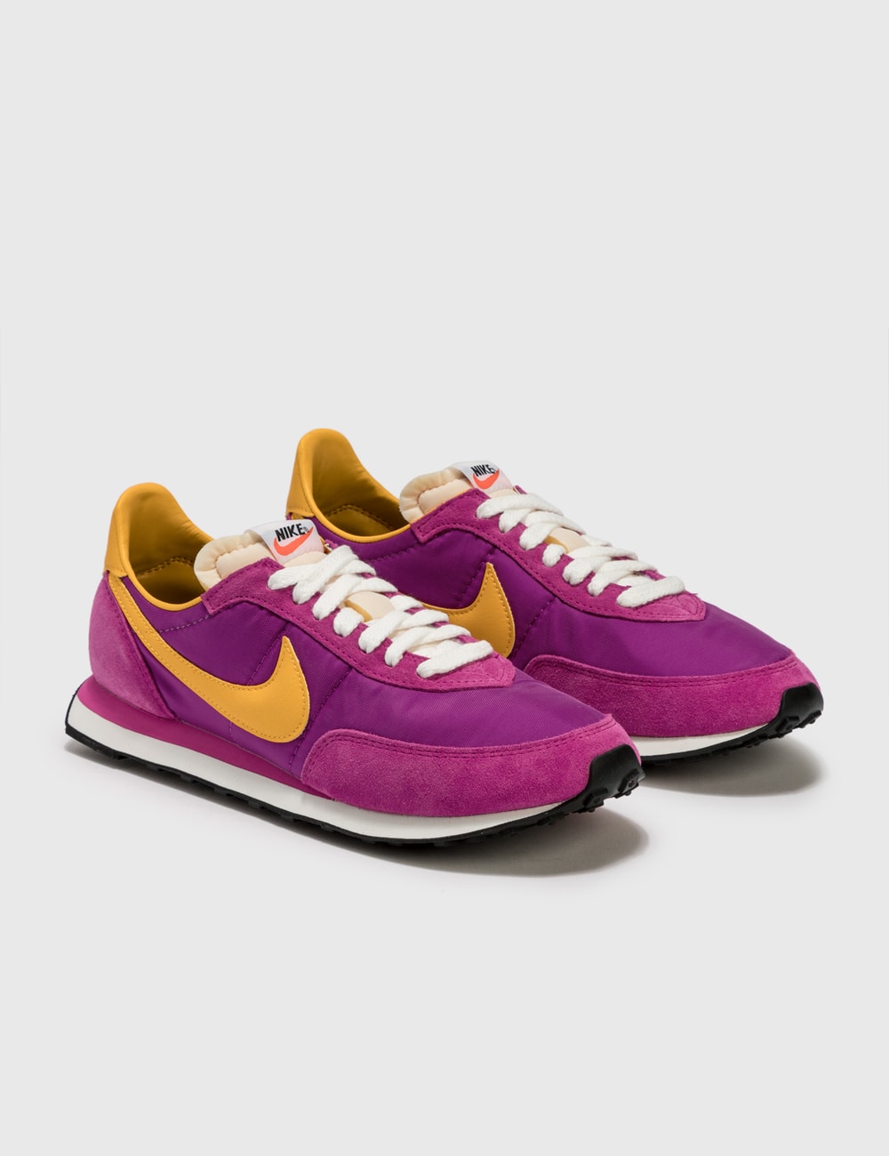 nike waffle trainers women's
