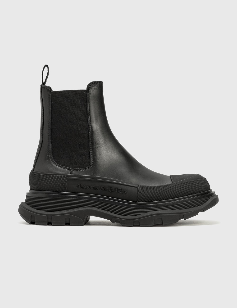 chelsea boots with tread