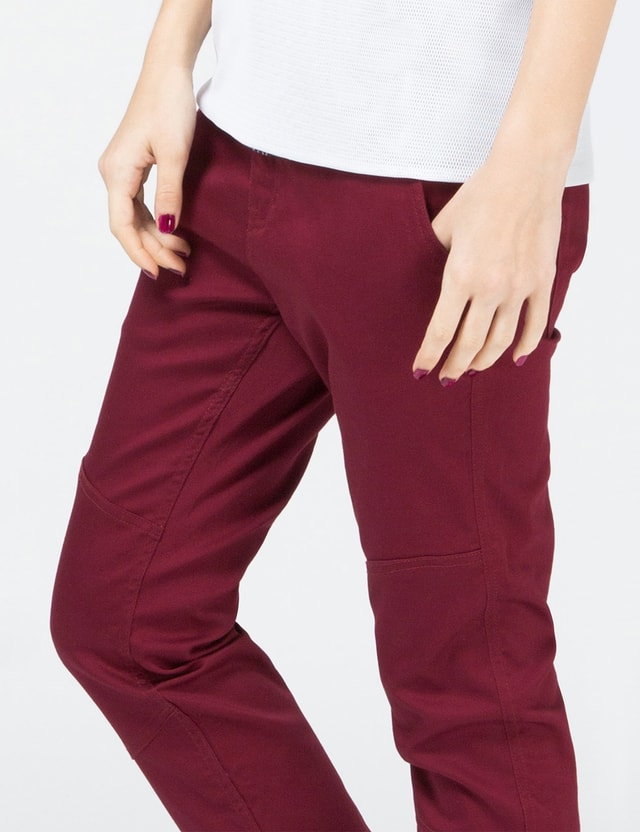 maroon jogger pants
