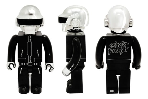DAFT PUNK　キューブリック Daft Punk x SILLY THING 1000% Kubrick Set - A Closer Look | Hypebeast