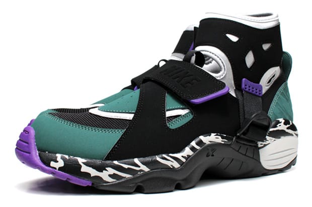 Nike 2010 Spring Air Carnivore Retro | Hypebeast
