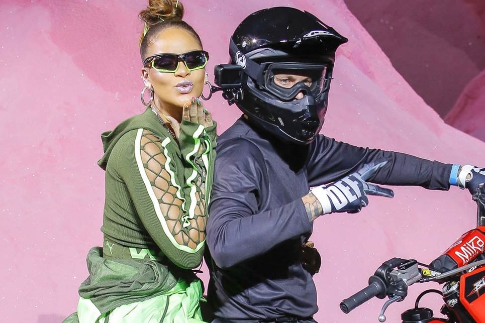 Teyana Taylor GCDS 2018 Spring Summer Rihanna Fenty PUMA KITH Sport Emily Oberg New York Fashion Week NYFW 2017 September Fall Winter Slick Woods Alexander Wang