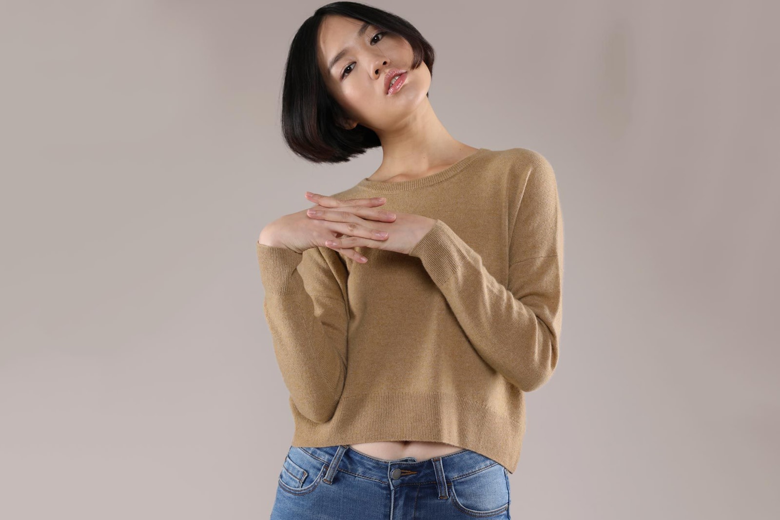 GRANA Cashmere Cropped Crewneck Sweater Grey