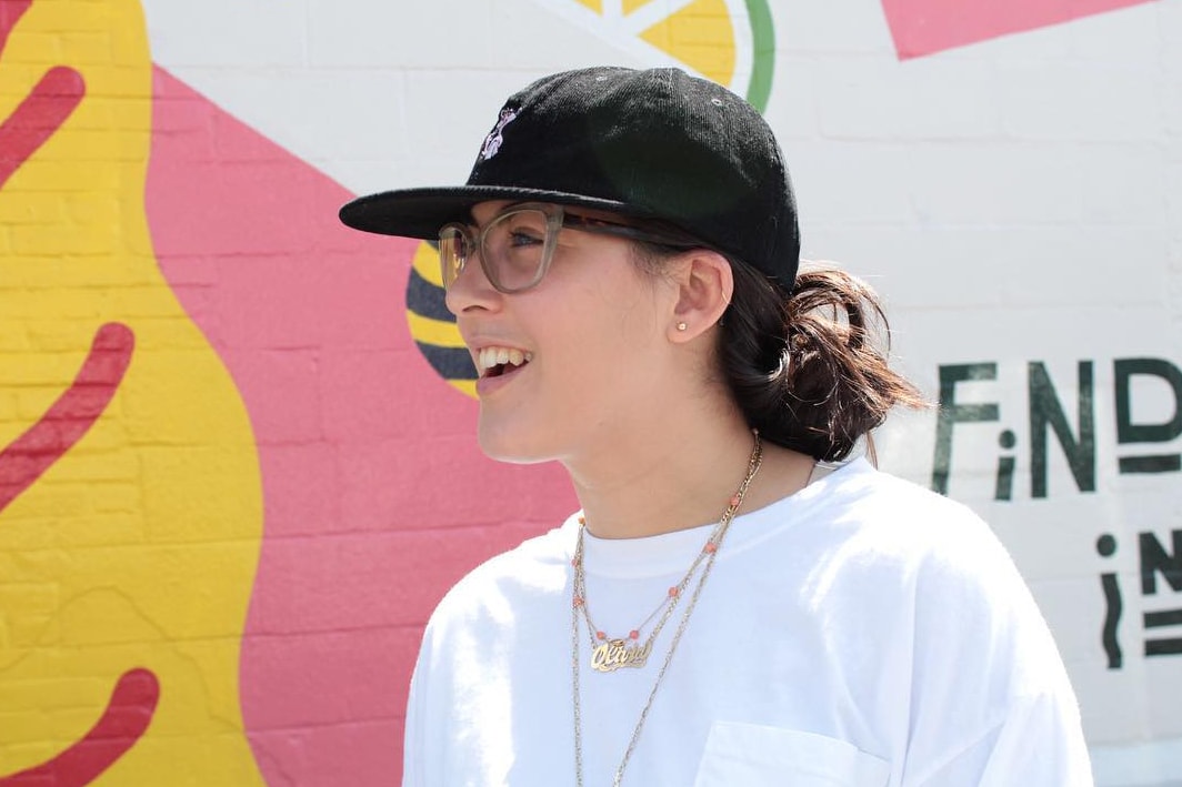 Bella Hadid Complex Sneaker Shopping kim kardashian kylie kendall jenner backlash marc jacobs dreadlocks