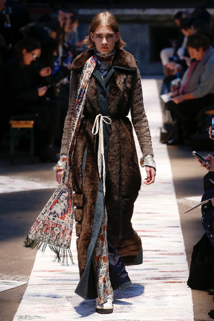 Acne Studios Fall/Winter 2018 Haute Couture Week Runway Fashion Scandinavian Stockholm Brand Tailoring Coats