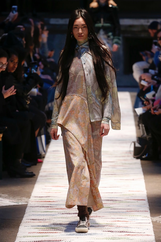 Acne Studios Fall/Winter 2018 Haute Couture Week Runway Fashion Scandinavian Stockholm Brand Tailoring Coats