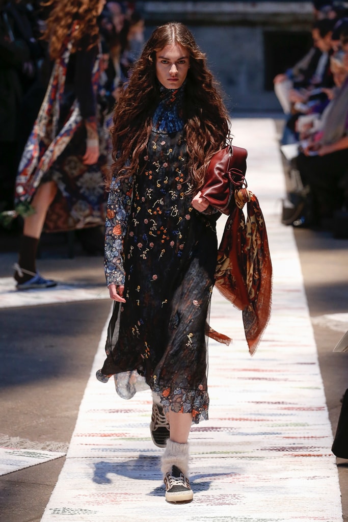 Acne Studios Fall/Winter 2018 Haute Couture Week Runway Fashion Scandinavian Stockholm Brand Tailoring Coats