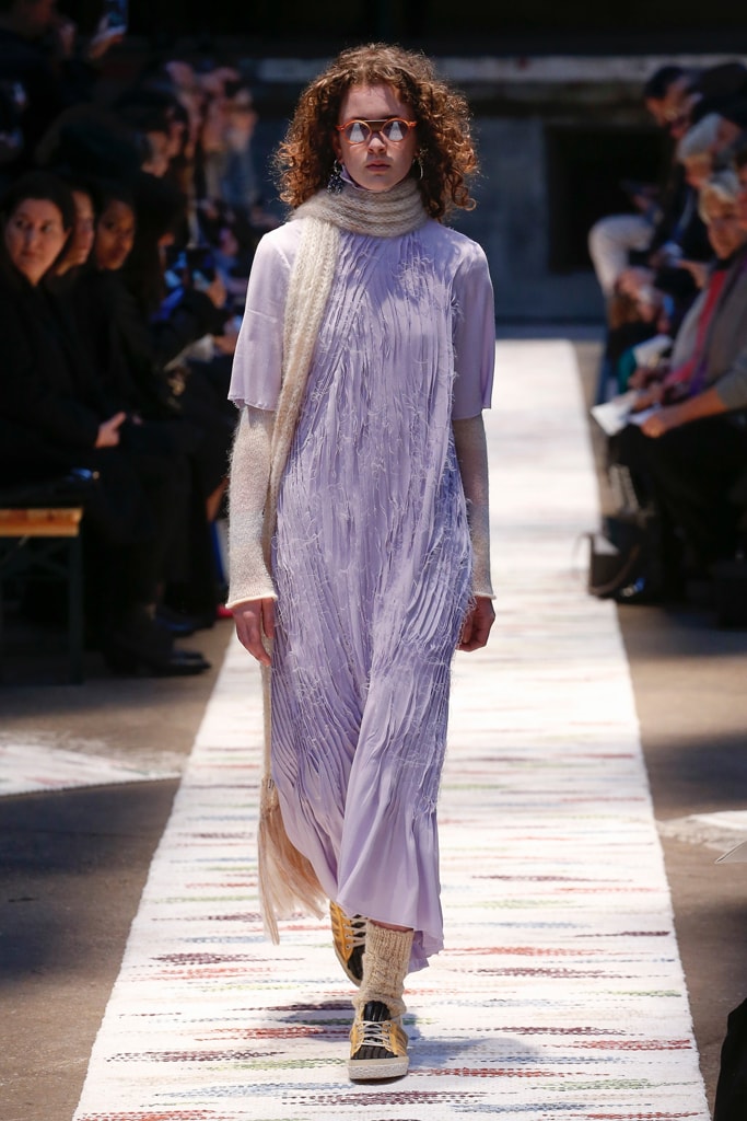 Acne Studios Fall/Winter 2018 Haute Couture Week Runway Fashion Scandinavian Stockholm Brand Tailoring Coats