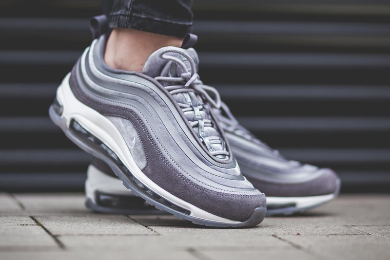 nike air max 95 lx gunsmoke grey summit white womens sneaker on foot