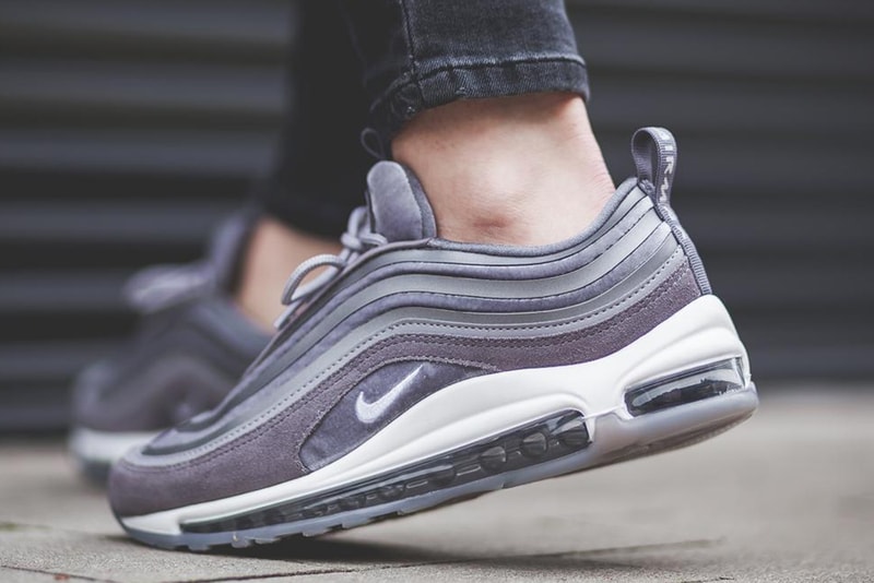 nike air max 95 lx gunsmoke grey summit white womens sneaker on foot