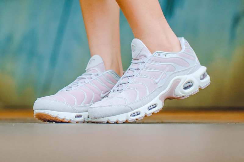 Nike Air Max Plus Lux Pink