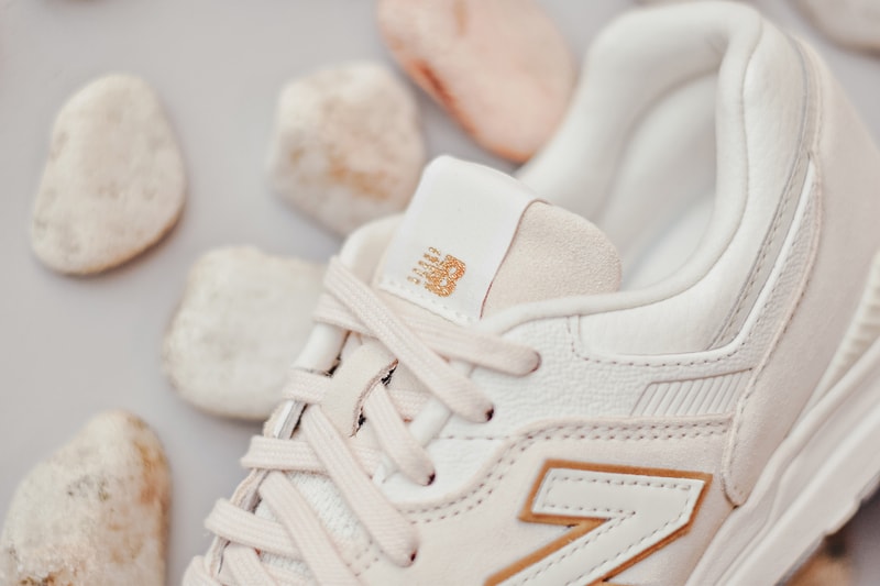 New Balance 697 Pastel Pack Sneakers Pink Green Mint Creme Cream Color Moonbeam Silver Mint