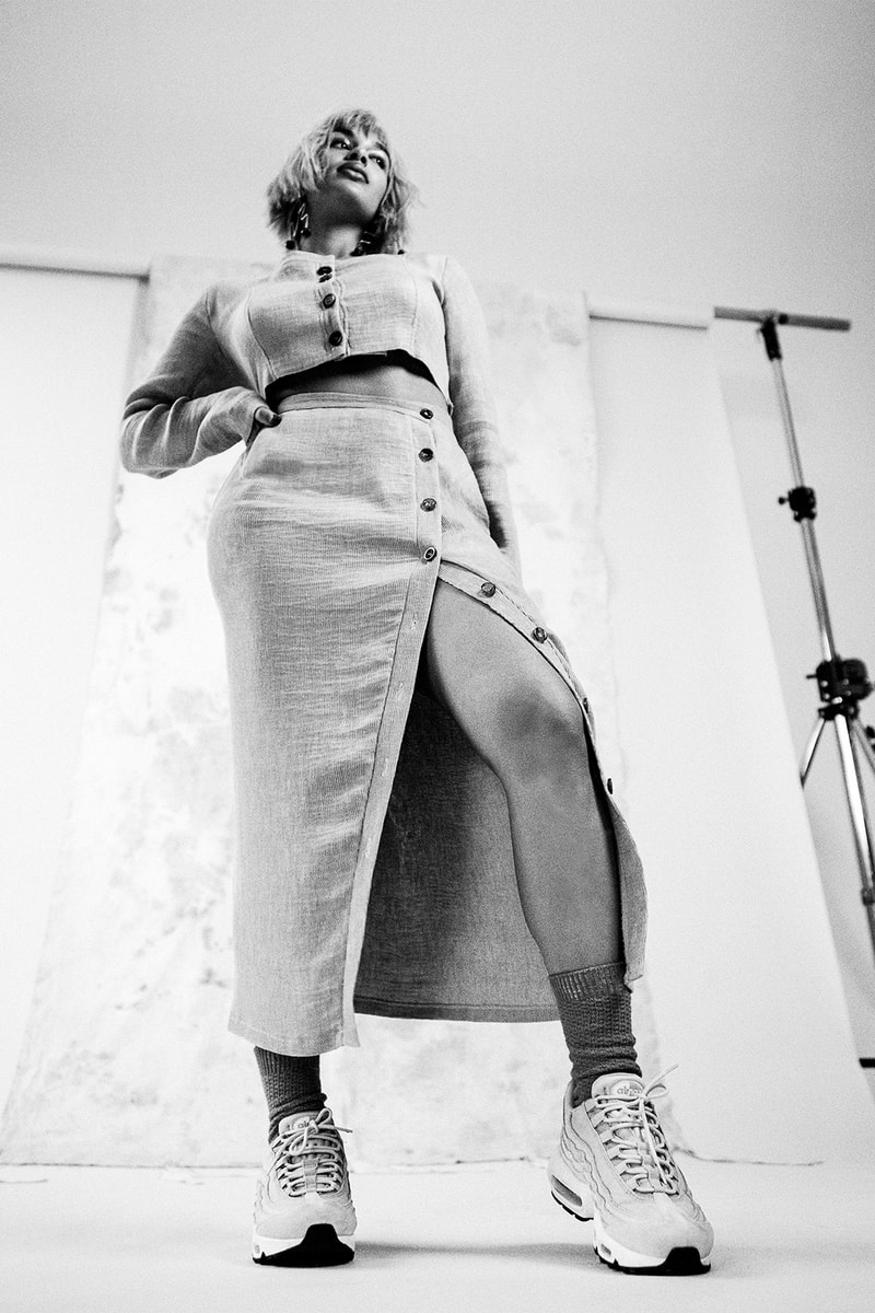 Jorja Smith brit award winner 2018 interview photoshoot editorial asos magazine 100 issue brits purple hair bob