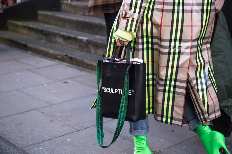 London Fashion Week LFW 2018 Streetsnaps street style off-white balenciaga triple s burberry gucci supreme louis vuitton sneakers jw anderson bags accessories