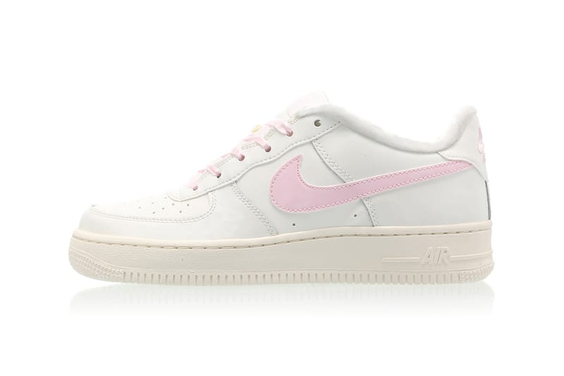 Peep the Millennial Pink Hits on This Cozy, Fur-Lined Nike Air Force 1