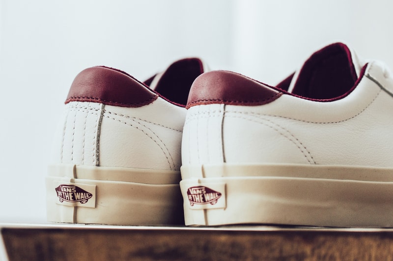 Vans Court Checkered True White Cabernet