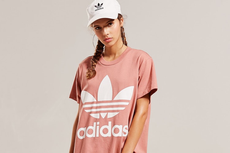 adidas Originals Just Dropped Its Oversized Trefoil Logo T-Shirt in Dusky Pink