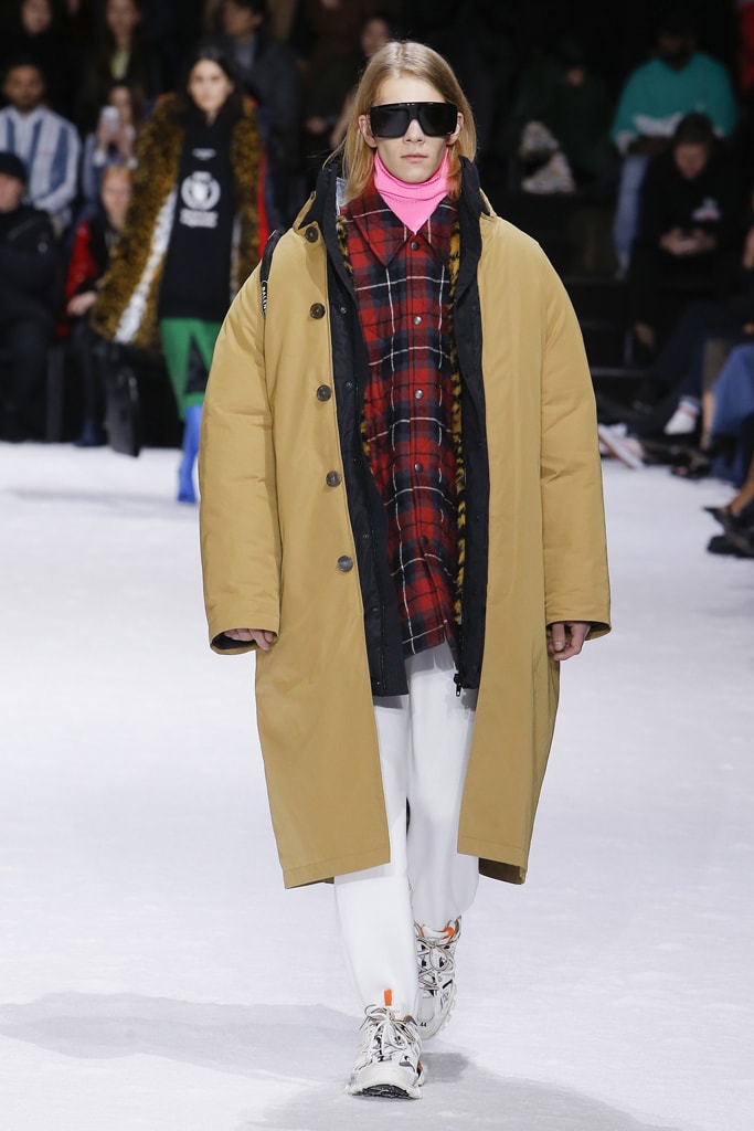 Balenciaga Fall/Winter 2018 Paris Fashion Week Demna Gvasalia Menswear Women's Wear Runway Show Layer Charity Donation Collection