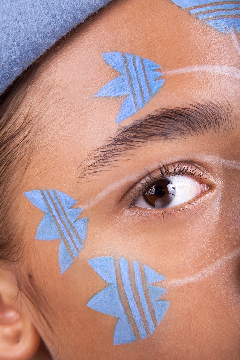 Beauty editorial streetwear inspired logo adidas originals trefoil nike swoosh freckles supreme off-white off white bape patta Sanne Poeze Girl on Kicks