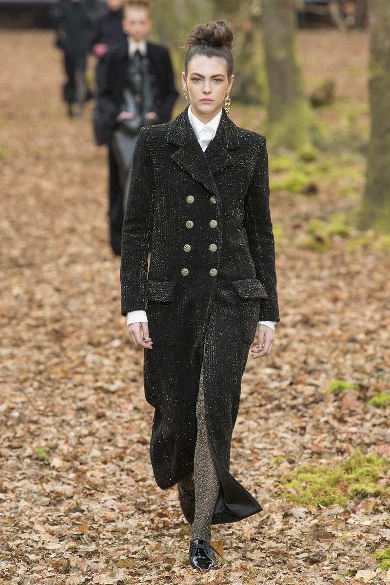 Chanel Fall Winter 2018 Paris Fashion Week Show Collection