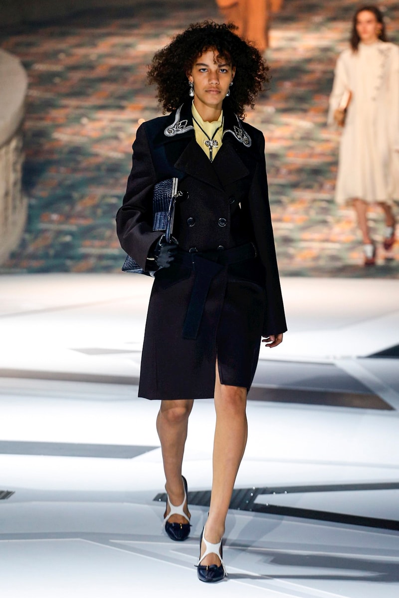 Louis Vuitton Fall Winter 2018 Paris Fashion Week Show Collection