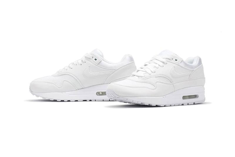 Obsess Over This Clean and Classic Nike Air Max 1