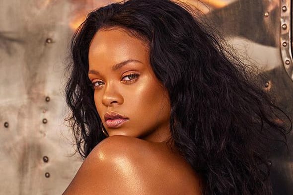 Rihanna Teases Another Glitter-Filled Fenty Beauty Product: the Fairy Bomb Pom Pom