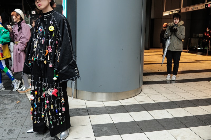 Tokyo Fashion Week 2018 Street Style Snaps Streetwear Spring Summer Streetsnaps Photography Burberry Gucci Rick Owens Nike Margiela