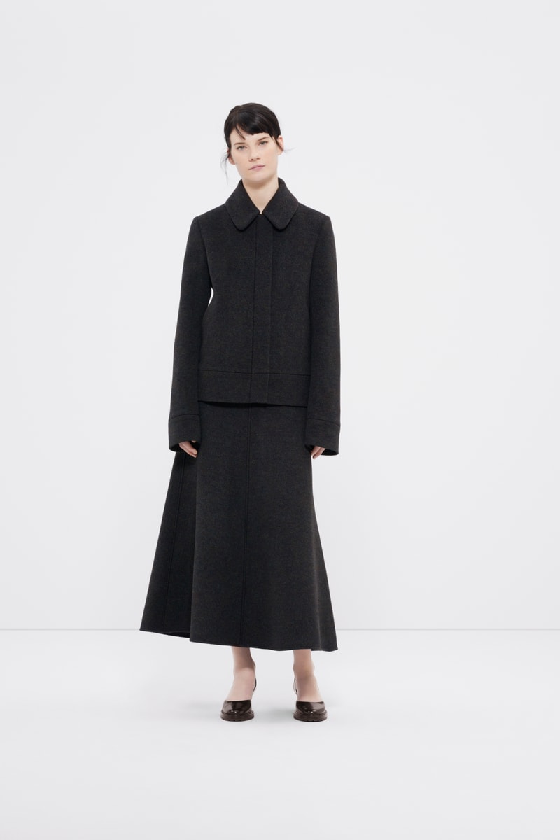 COS Fall/Winter 2018 Minimalist Fashion Lookbook Basics Minimal Simple Scandinavian Style