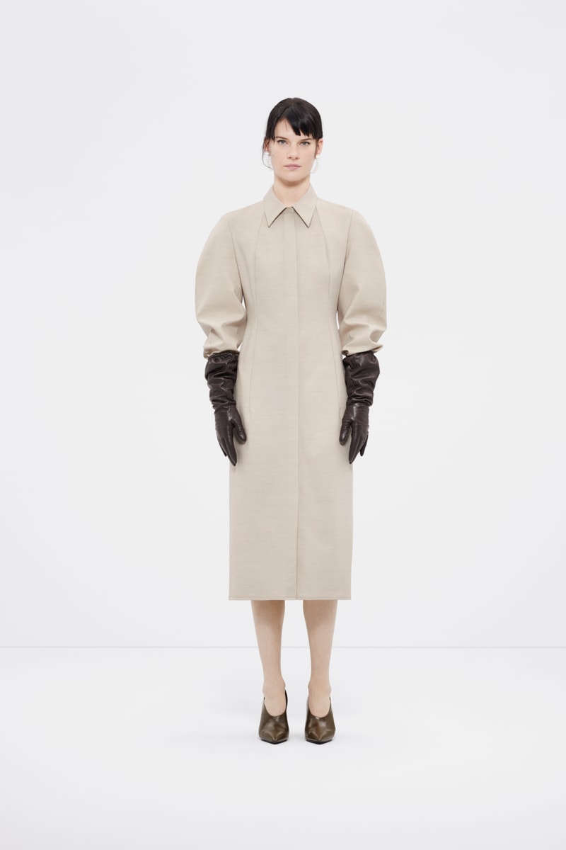 COS Fall/Winter 2018 Minimalist Fashion Lookbook Basics Minimal Simple Scandinavian Style