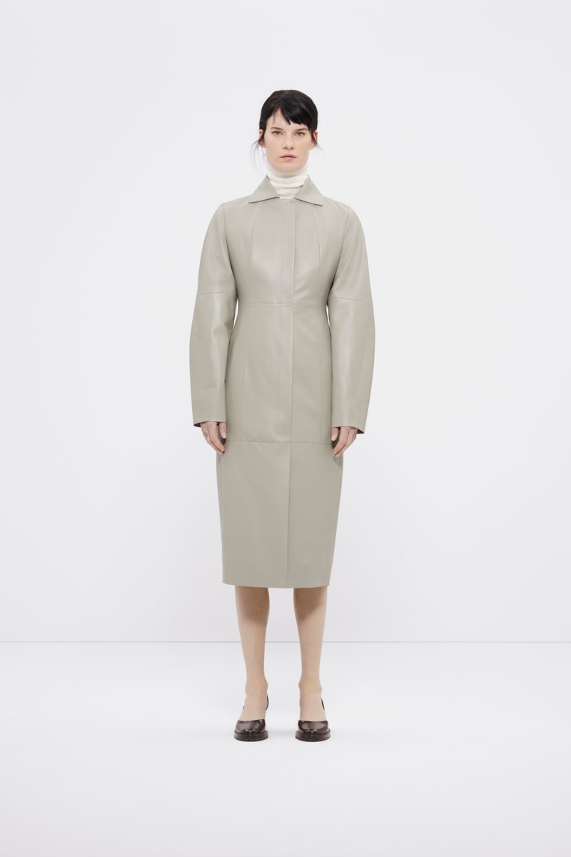 COS Fall/Winter 2018 Minimalist Fashion Lookbook Basics Minimal Simple Scandinavian Style