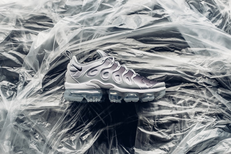 Nike Air VaporMax Plus Wolf Grey Sneaker Classic Silhoutte