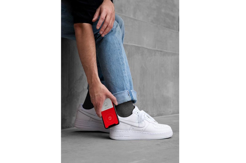 Nike Air Force 1 NikeConnect Smartphone Sneaker White Chip Communication Technology Innovation