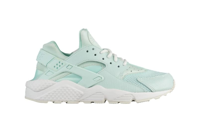 Nike's Air Huarache Just Dropped in a Dreamy "Igloo/Summit White"