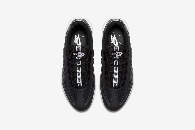 nike air max 95 pull tab slip on black insole top view
