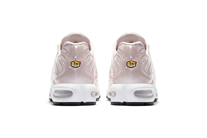 Nike Air Max Plus TN Premium Barely Rose