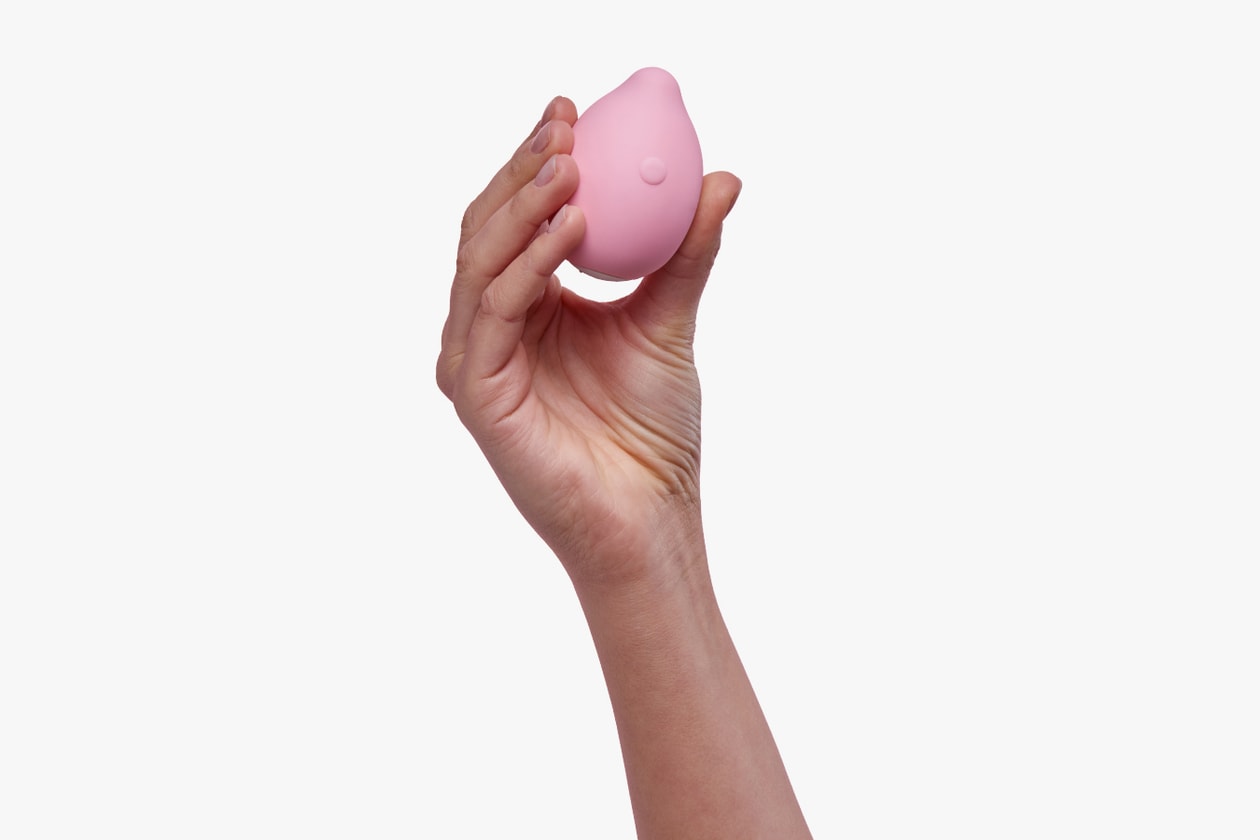 Bianca Venerayan Reviews Unbound's Pink Sex Toys | Hypebae Bianca Venerayan Reviews Unbound's Pink Sex Toys | Hypebae