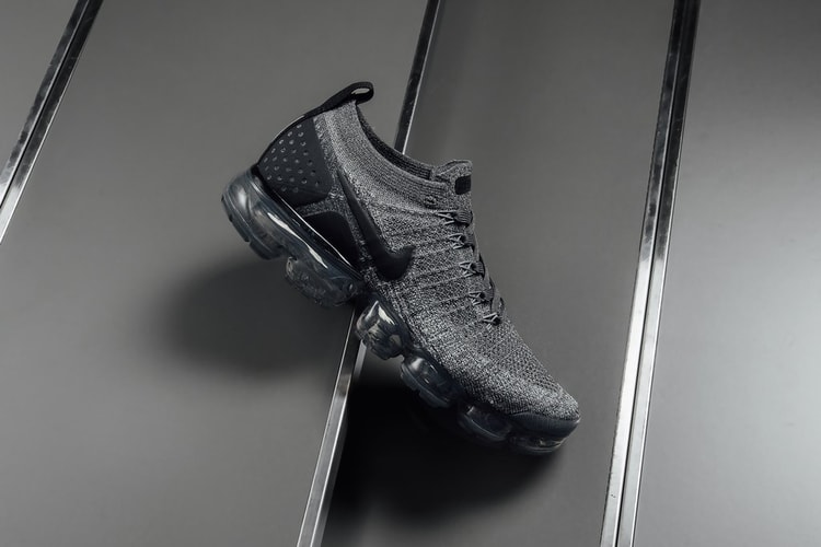 Nike's Air VaporMax Flyknit 2.0 Is Sleek in "Dark Grey/Black"