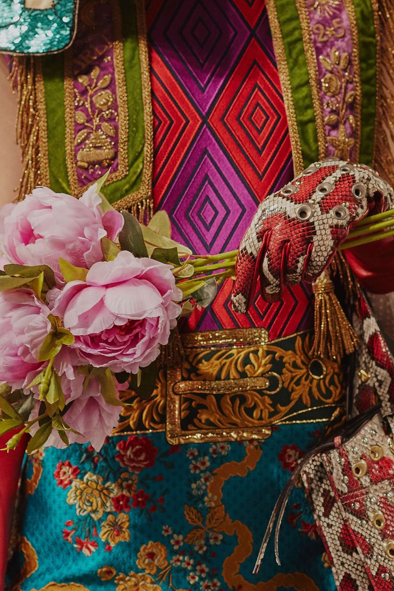 Gucci Cruise 2019 Runway Details Flower Belt Gloves Patterns