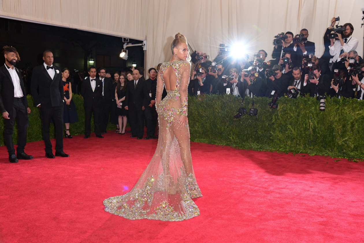 Met Gala 2018: Everything You Need to Know Where to Watch Met Gala Red Carpet Celebrities Fashion Anna Wintour Vogue Kim Kardashian Zendaya Selena Gomez Kylie Jenner Donatella Versace Rihanna Amal Clooney