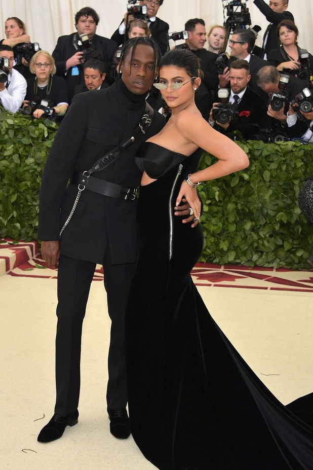 Met gala 2018 Red Carpet Rihanna Kylie Jenner Kim Kardashian SZA Katy Perry Zendaya Bella Hadid Travis Scott Vogue Anna Wintour Cardi B
