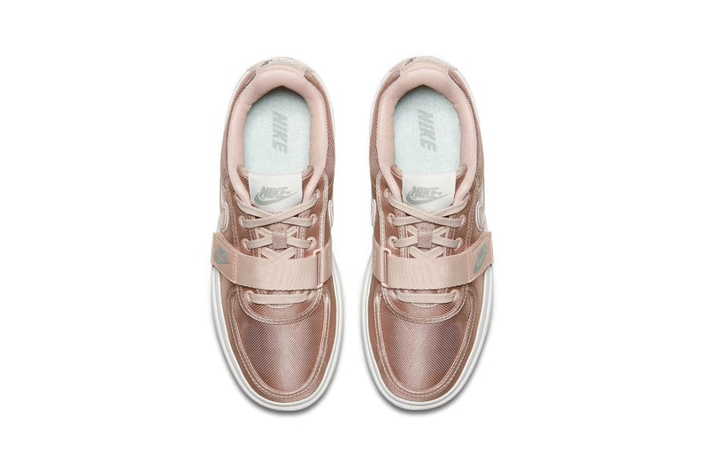 Nike Vandal Surprise Pink