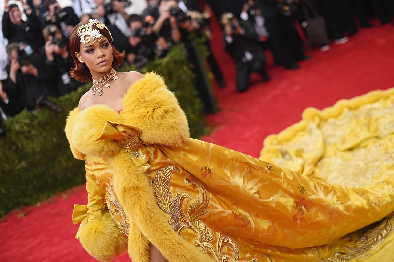 Rihanna Met Gala Red Carpet Look John Galliano Custom Dress Coat Mitre Hat Fashion Pope Metropolitan Museum of Art Costume Institute Benefit Celebrity Style Comme Des Garcons Rei Kawakubo Floral Sculptural