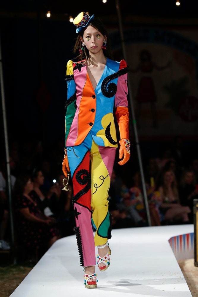 moschino jeremy scott spring 2019 collection los angeles circus violet chachki rupaul drag race queen