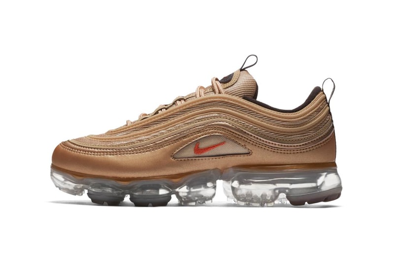 Nike Women's Wmns Air VaporMax 97 Blur Light Metallic Gold Vintage Coral
