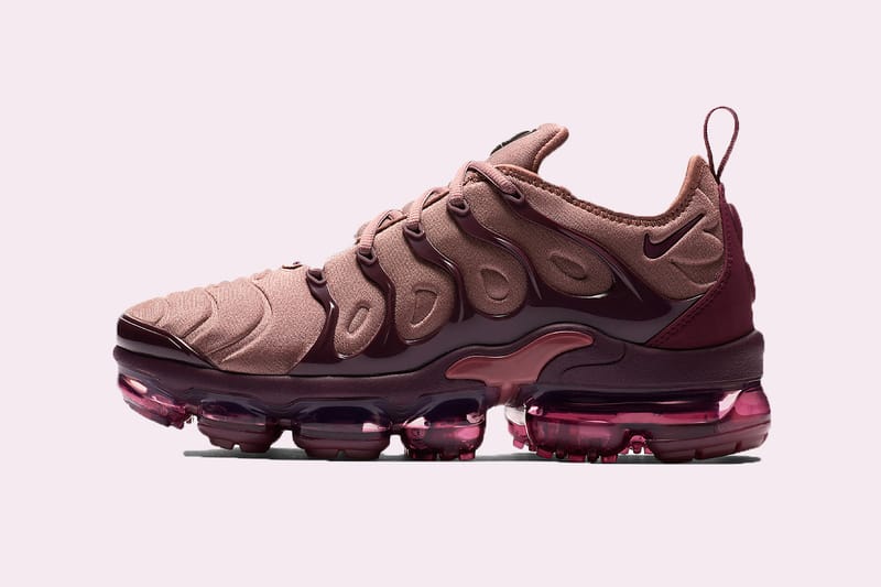 Nike's Air VaporMax Plus Gets Covered in Rosy Tones