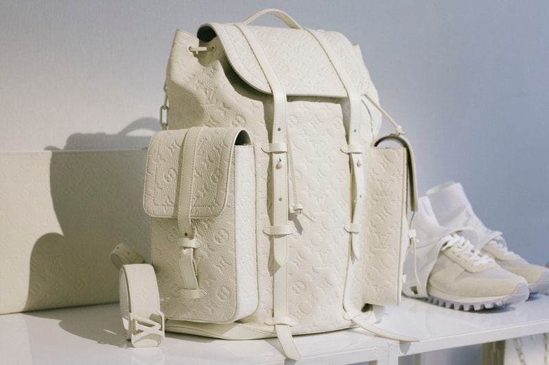louis vuitton backpack white Montsouris Monogram Empreinte Cream GHW per client LOUIS VUITTON Matchpoint Damier Azur