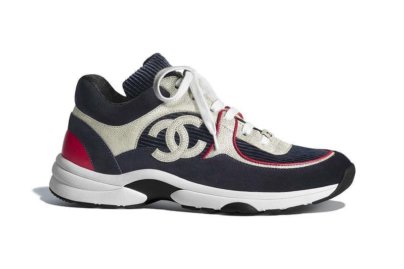 chanel metiers d'art sneaker logo calfskin velvet navy blue red white