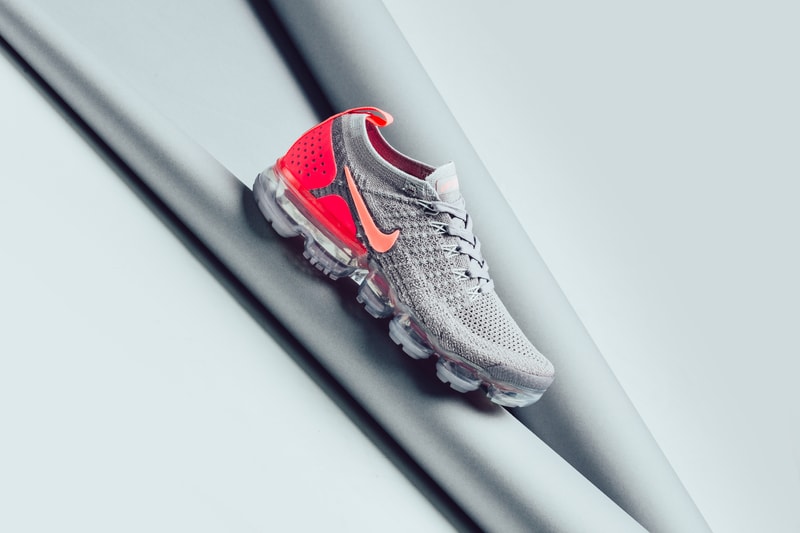 nike air vapormax flyknit 2.0 atmosphere grey crimson pulse