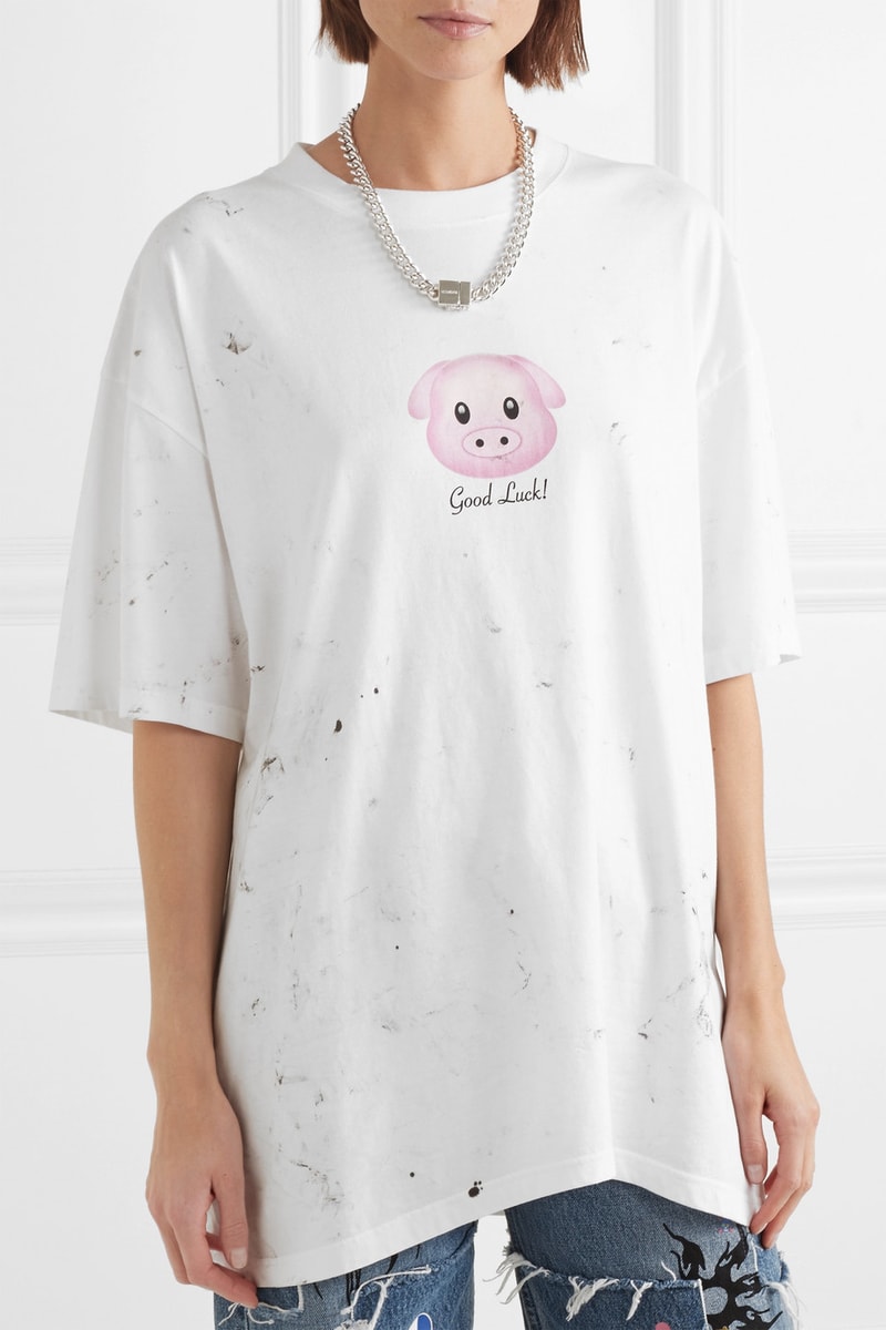 Vetements Good Luck Pig 2019 Calendar Graphic Unisex T-Shirt